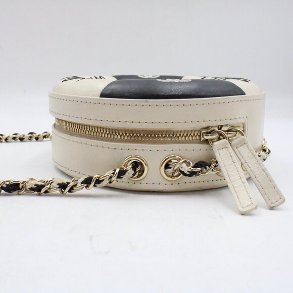 Pre-Owned *RARE, VINTAGE* Chanel La Pausa Lifesaver Crossbody Bag in Black/White - Picture 4 of 15
